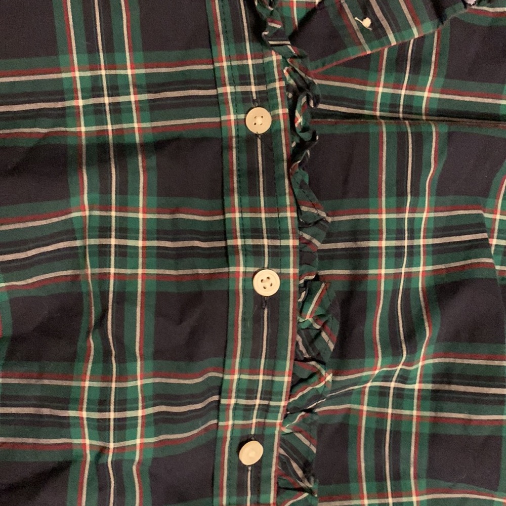 Cute button down - Picture 2 of 2